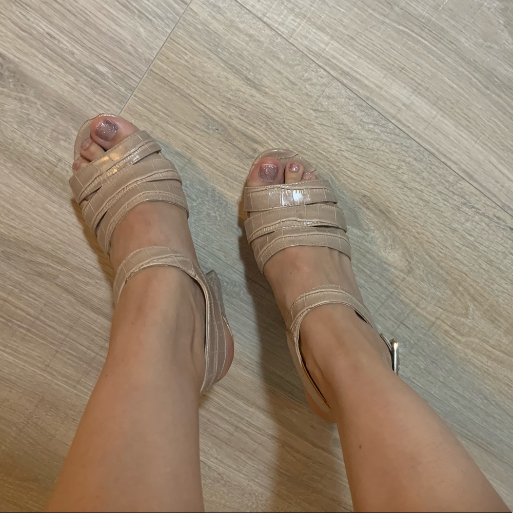 Guess Block Heel - image 4